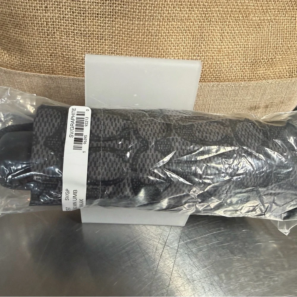Coach Mini Black and Gray Umbrella with UV protection / CZ197 - Picture 9 of 9
